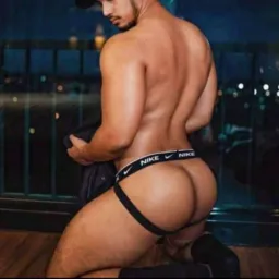 MEN FOR MEN👬🍆🍑