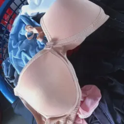 Only bra & underwear 🩲 pi