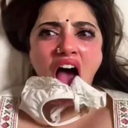 🤭hot leaks گـــ͢͡ــرم لـــ͢͡ــڑکـــ͢͡ــیاں💋🥵 name Kafi hai hamara😍💵