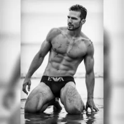 HUNKY BOYS