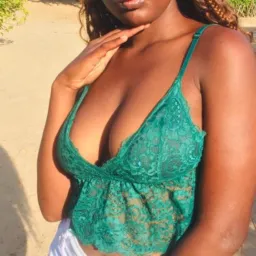 PUTARIA DE MAPUTO 🍑🍆