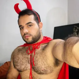 Trio grindr