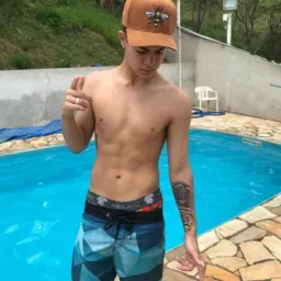 Só novinhos gays afeminados magrinhos